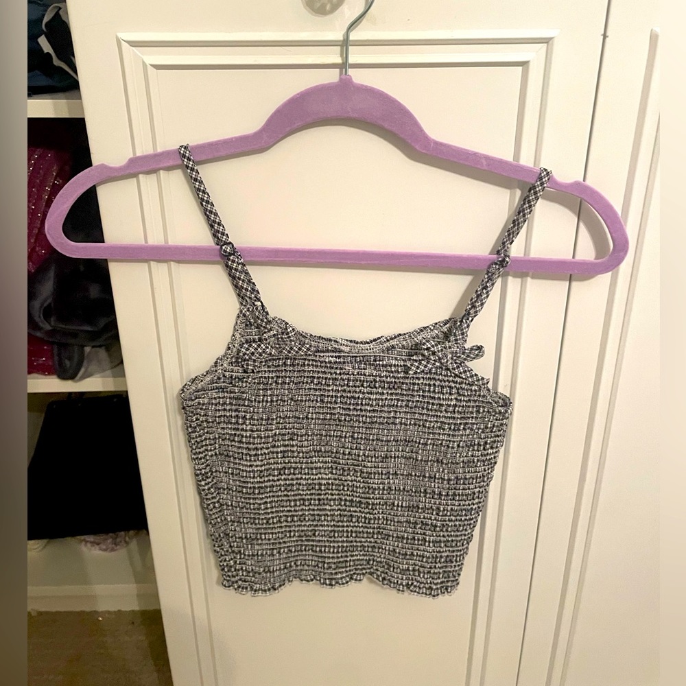 Black and white tank top.